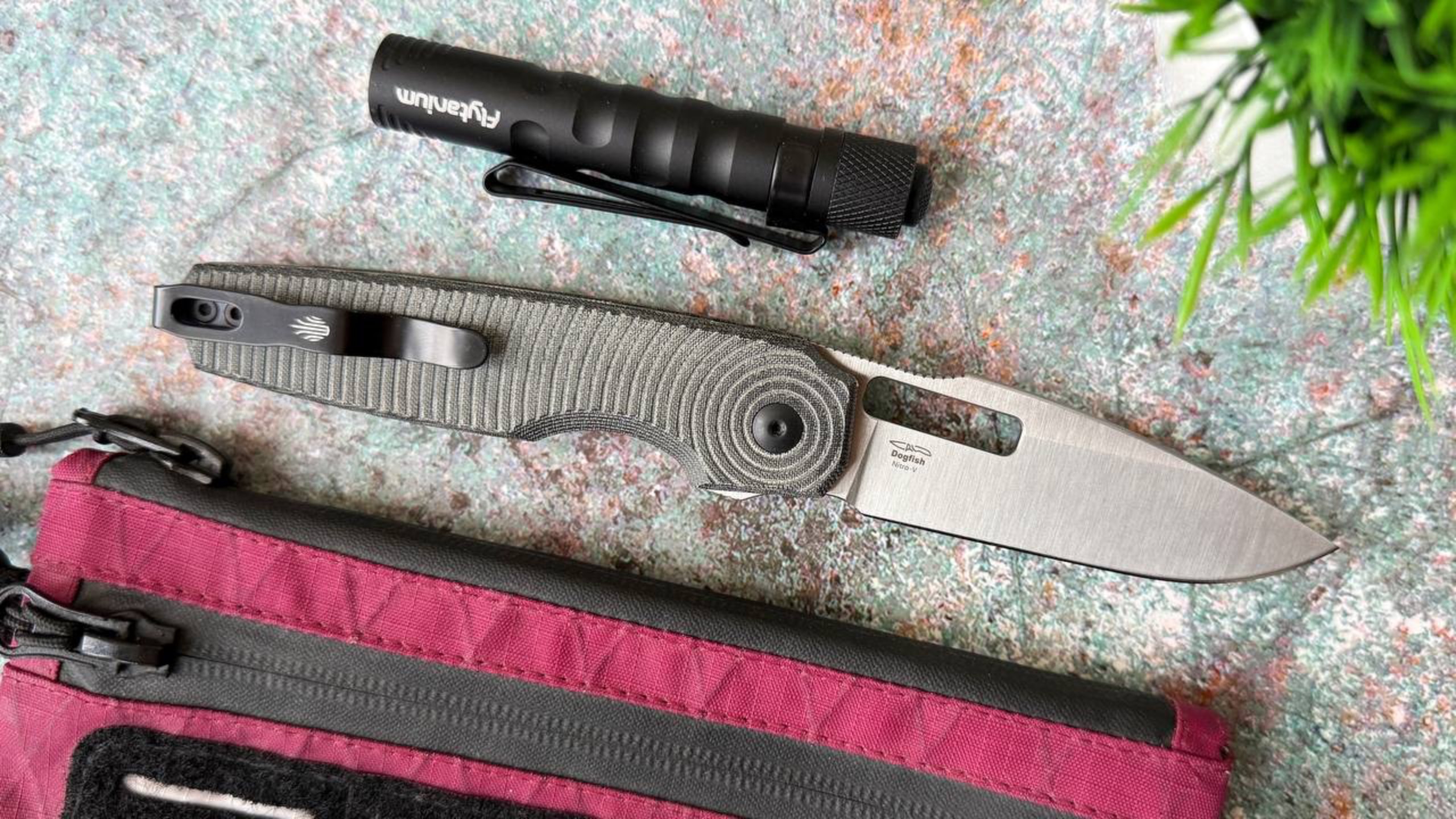 ОЧЕНЬ ЗАЛИПАТЕЛЬНО! Kizer Dogfish складной нож смотреть онлайн