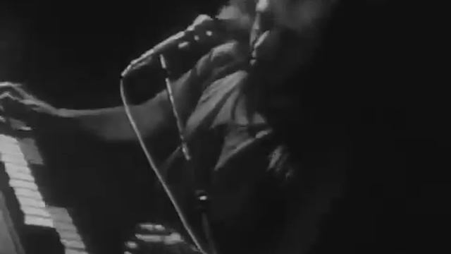 Focus - Sylvia (Live at Top Of The Pops, UK / Live at TopPop, NL - 1972) смотреть онлайн