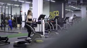 Мастер Спорта притворился УБОРЩИКОМ в ЗАЛЕ  5  GYM PRANK