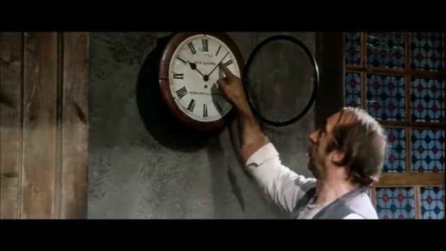 Bud Spencer - Bambino fa rimettere l'orologio indietro di un ora - cambio orario. смотреть онлайн