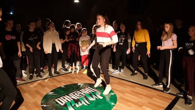 1/4 DH BEGINNERS | АКУЛОВА НАСТЯ VS ТЫЧИНКИНА ВАЛЕРИЯ | DANCEHALL PULL UP 2019 смотреть онлайн