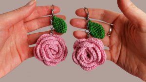 Как Связать Розу крючком?! Вязаная Роза Брелок! Виктория Вяжет