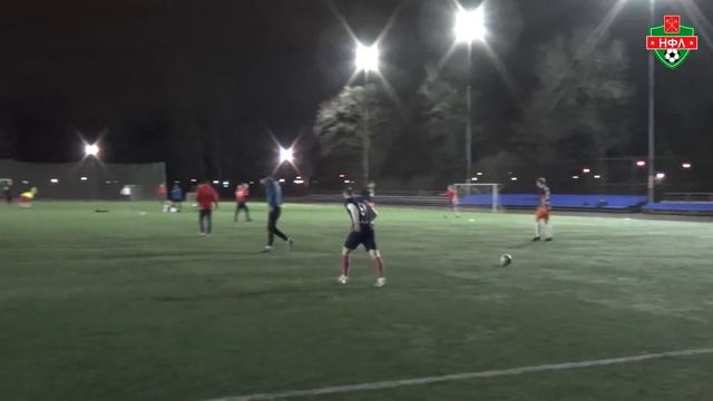 Центральный дивизион НФЛ 5 тур Манчестер Юнайтед - ИГСК Атлетик смотреть онлайн