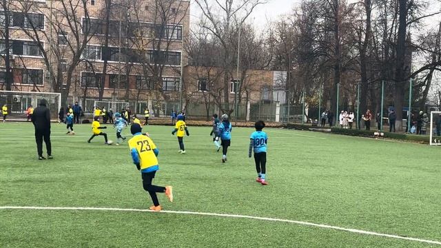 Зоркий-1 2012 : ФК Юниор смотреть онлайн