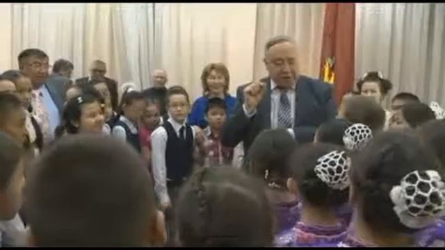 «Келбет» (Балалар жазушысы Бейсенбай Сүлейменов) смотреть онлайн