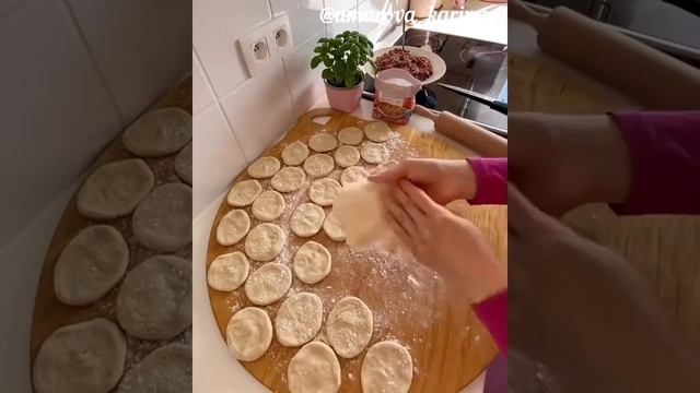 Мантокурзе или Курземанты😅 смотреть онлайн