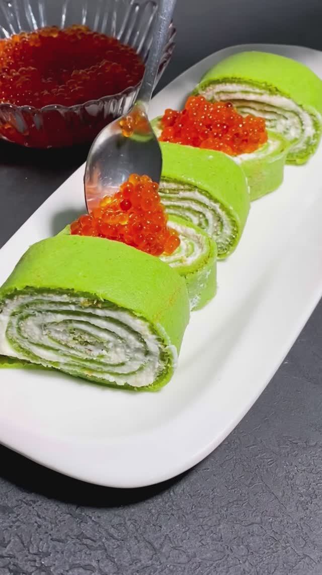 Как вам идея? ВЕСЕННИЕ БЛИНЫ с начинкой! Как приготовить цветные блинчики на молоке