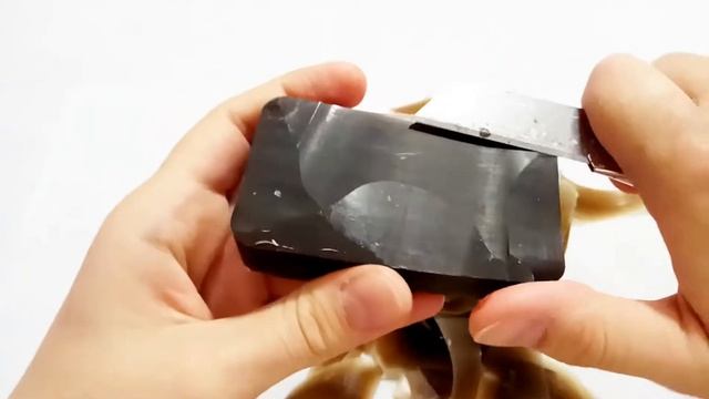Soft Birch tar soap | Мягкий дегтярыш от Весны смотреть онлайн