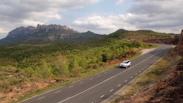 Range Rover Evoque 4WD HSE Dynamic Hero film смотреть онлайн