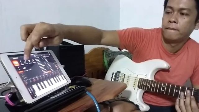 Convert guitar signal to midi and trigger virtual instruments (ipad) смотреть онлайн