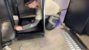 Сборка сетевого шкафа 19"