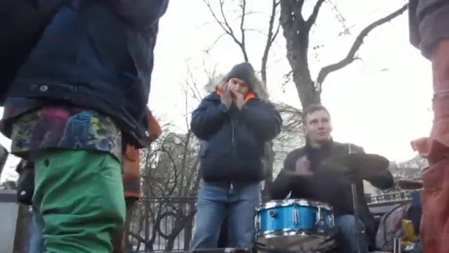 Джем 1 апреля у памятника Гоголю смотреть онлайн