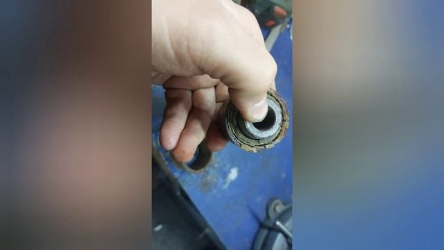 Замена сайлентблоков в задних рычагах на киа сид, а также замена тормозных дисков с колодками смотреть онлайн