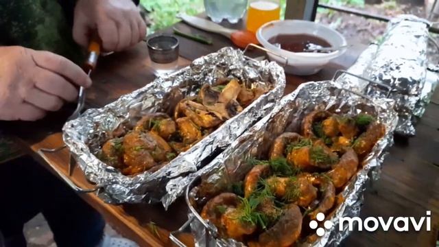 ГОТОВИМ МЯСО И ГРИБЫ в смокере с мёдом #готовимдома #пчелы #мёд #еда #хобби #мясо #грибы смотреть онлайн