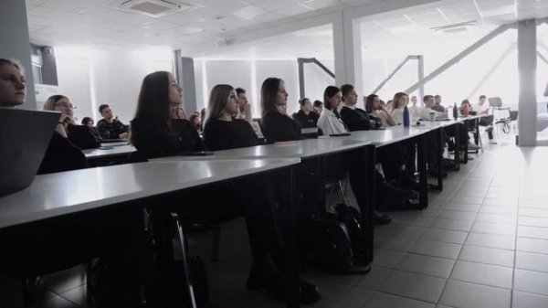 Анна Калмыкова  руководитель отдела маркетинга Drinkit Dodo Brands