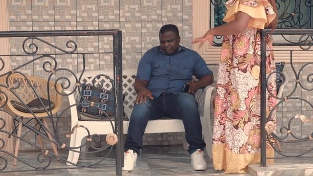 On ne montre pas l'os au chien . Edoudoua Feat Diane Nama et Promesse смотреть онлайн