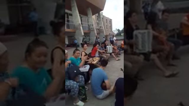 Время зря не теряют! смотреть онлайн