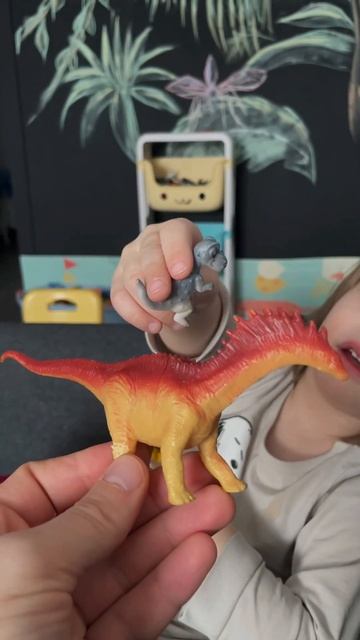 @FunnyAdamRus Адам расскажет про динозавров , скоро новый выпуск на канале! #динозавры #тирекс