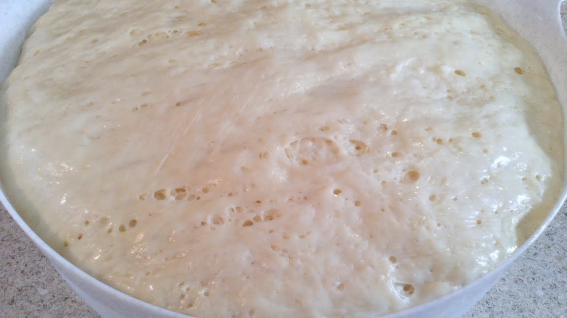 СДОБНОЕ ТЕСТО "КАК ПУХ" на булочки! Дрожжевое сдобное тесто за час! смотреть онлайн