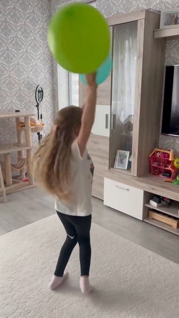 ЛАМА МАМА #милана #like #milanaplay #shorts #a4 #2024 смотреть онлайн