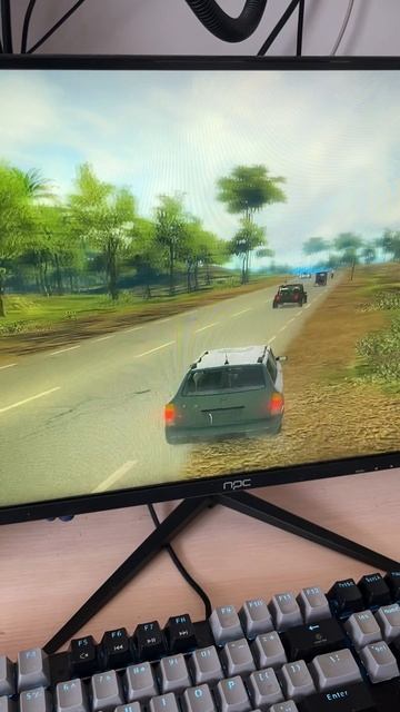 Самый маленький компьютер за 6 тыс рублей и запуск игры смотреть онлайн