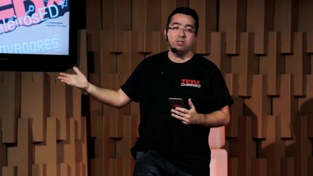 Usando a tecnologia à nosso favor | Antoanne Pontes | TEDxCavaleirosED смотреть онлайн