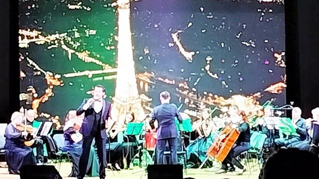 Французский шансон.
2 отделение
Мария и Франсуа Модеме
и камерный оркестр"Selen Orchestra" смотреть онлайн