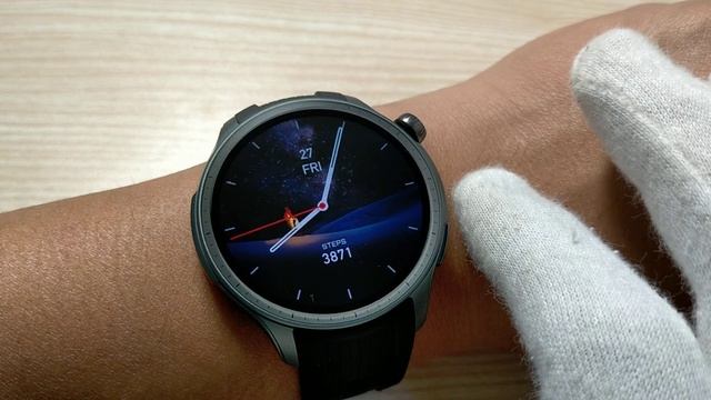 Amazfit Balance 文字盤を切り替えている様子 смотреть онлайн
