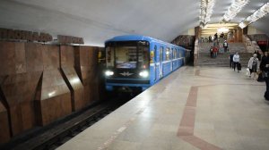 Метропоезд 81-717/81-714-0032. Покатушки от К.Маркса до Речного вокзала. Метромост.