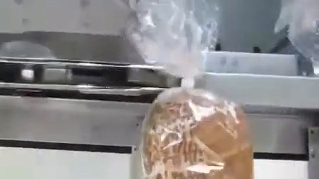 Конвейеры HOBA и автоматический переключатель на полноавтоматическую линию нарезки и упаковки смотреть онлайн