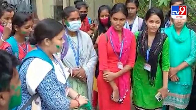 Online Exam: অনলাইনে পরীক্ষার দাবি মেনে নেওয়ায় খুশি সিউড়ির কলেজের ছাত্রছাত্রীরা смотреть онлайн