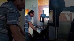 Третья лапа на шиномонтажном станке