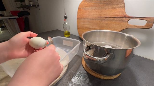 New Year in Russia/Cook the Main Russian Salad for the New Year with me/ Slow Russian смотреть онлайн