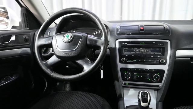 Skoda Octavia (2012) 22160 смотреть онлайн