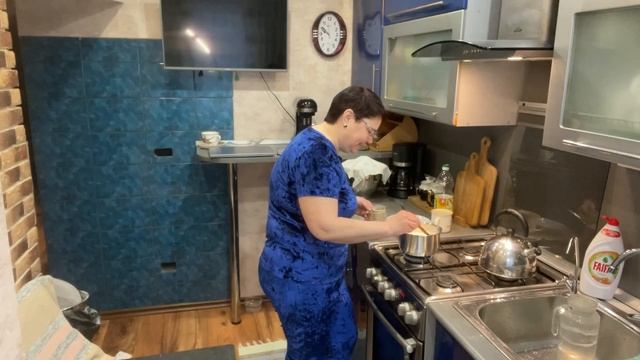 Хоть бы мужа не уволили! Будильников не слышал никто🤷Все проспали! смотреть онлайн