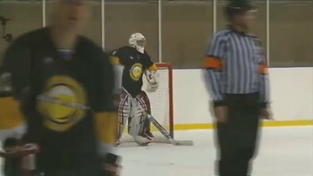 ХК Янтарь vs Пантеры смотреть онлайн