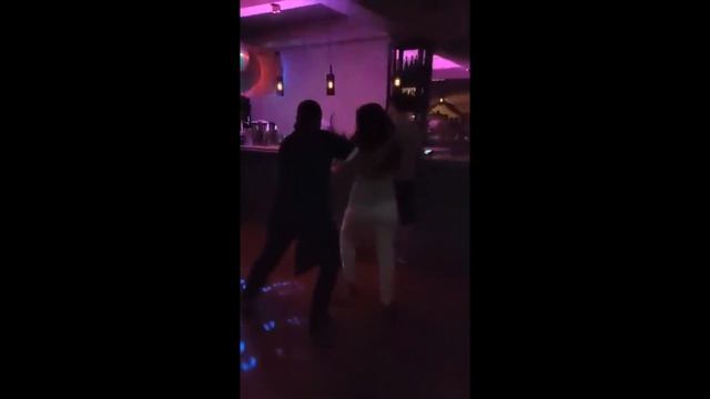 Episode 9 A Big Storm/ Salsa Dancing/ Tea Time смотреть онлайн