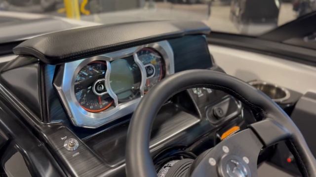 Scarab 195 ID in Amethyst - 2023 Scarab Jet Boat смотреть онлайн