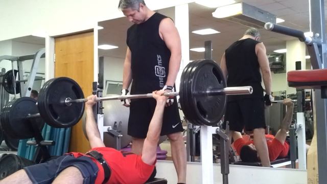 110 кг ЖИМ ГРУДИ Стадион Янтарь смотреть онлайн