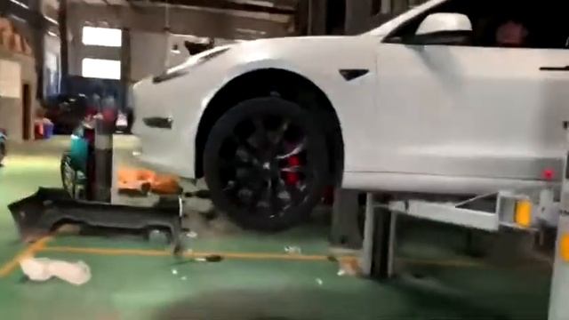 Активный выхлоп для Tesla Model 3 смотреть онлайн