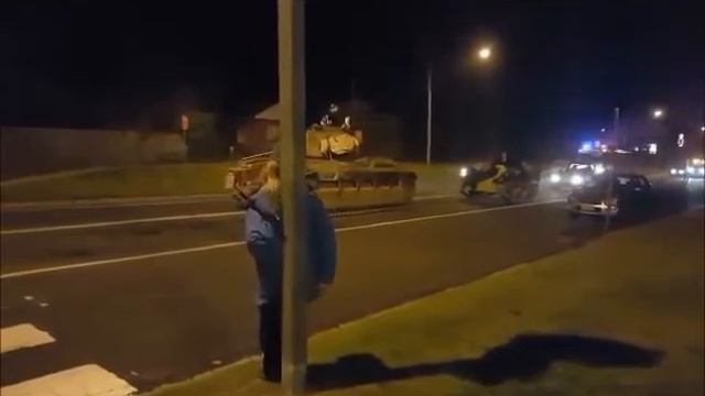 Matilda Mk IIa* Infantry Tank and Bren Carriers at Local ANZAC dawn service смотреть онлайн