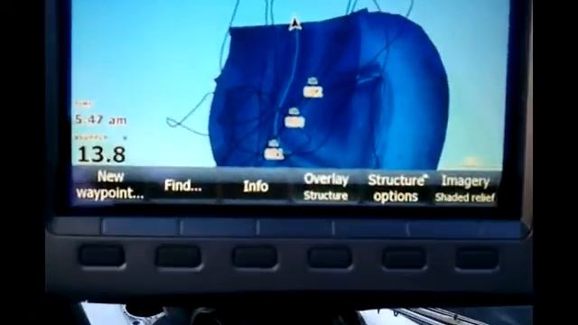 Find fish with Lowrance Structure Scan Overlay Gen 2 смотреть онлайн