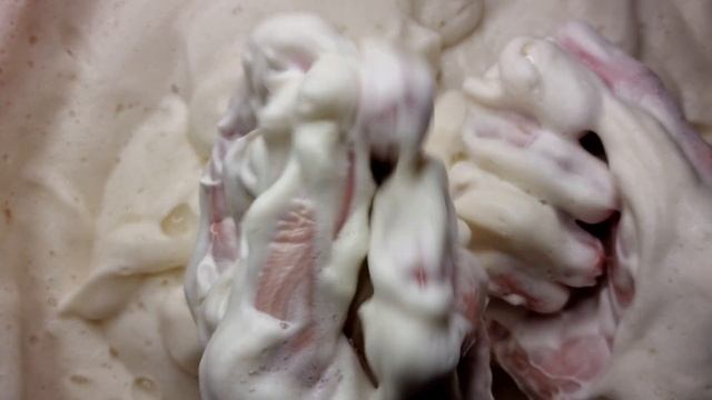 Мыление в густой пене хозяйственное мыло ASMR sounds Foam Soap смотреть онлайн