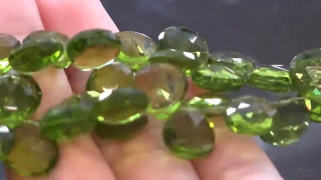 Peridot Green Quartz Faceted Heart Briolettes, 10 - 11 mm смотреть онлайн