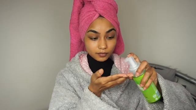 Makeup Collection - My everyday skin care routine | Sabina Hannan смотреть онлайн