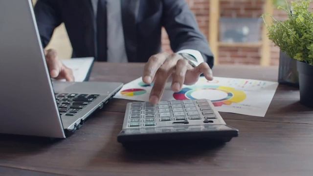 Python in Hindi - Python Kya Hai? Full Explanation смотреть онлайн