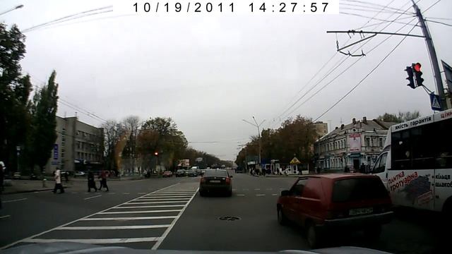Бык тупо прет на красный 014 смотреть онлайн