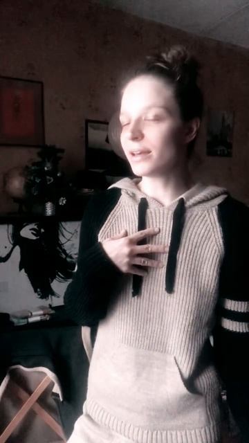 Распевки под метроном #вокал #урокивокала #утродоброе #голос #студиявокала #voice #vocalwarmup смотреть онлайн