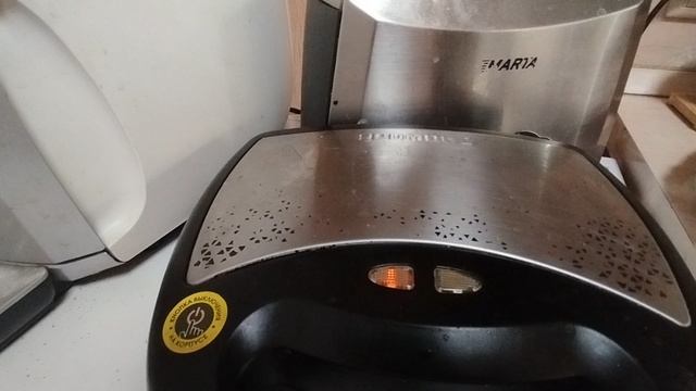 Готовка Бутерброда в Вафельнице с Грилем