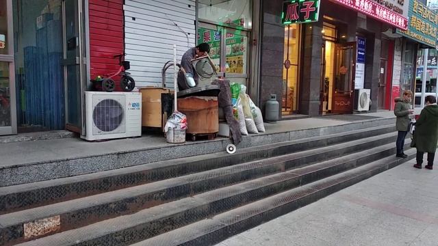 Механизация лопатой при обжарке семечек. смотреть онлайн